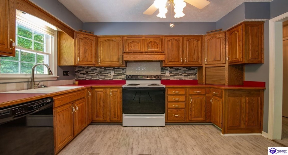 Hampton Road, Brandenburg, Kentucky 40108, ,2 BathroomsBathrooms,For Sale,Hampton Road,HK24002555 Hampton Road, Brandenburg, Kentucky 40108, ,2 BathroomsBathrooms,For Sale,Hampton Road,HK24002555