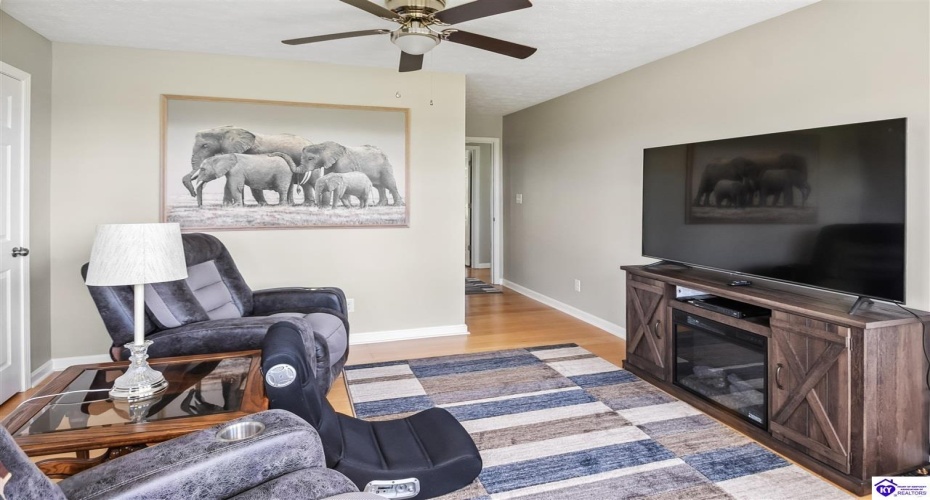 Lilac Road, Leitchfield, Kentucky 42754, ,4 BathroomsBathrooms,For Sale,Lilac Road,HK24002557