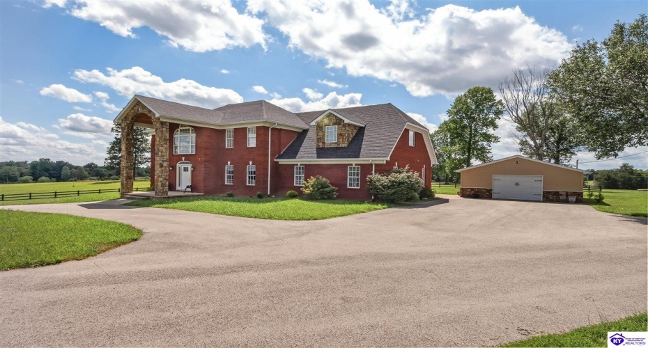 Lilac Road, Leitchfield, Kentucky 42754, ,4 BathroomsBathrooms,For Sale,Lilac Road,HK24002557