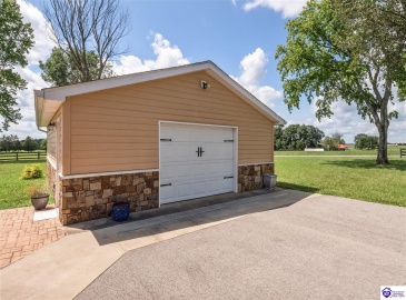 Lilac Road, Leitchfield, Kentucky 42754, ,4 BathroomsBathrooms,For Sale,Lilac Road,HK24002557