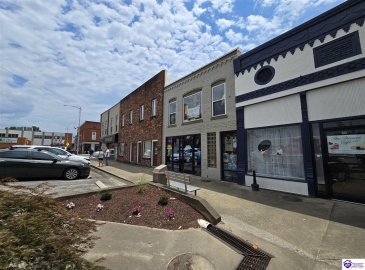 Public Square, Leitchfield, Kentucky 42754, ,For Sale,Public Square,HK24002577