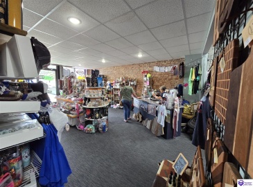 Public Square, Leitchfield, Kentucky 42754, ,For Sale,Public Square,HK24002577