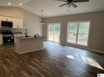 Alpine Drive, Vine Grove, Kentucky 40175, ,2 BathroomsBathrooms,For Sale,Alpine Drive,HK24002571