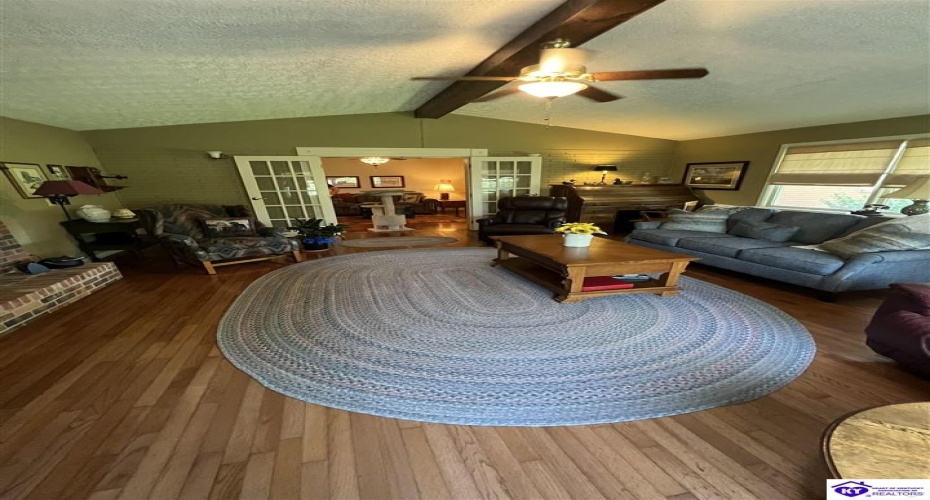 Roundtop Road, Elizabethtown, Kentucky 42701, ,2 BathroomsBathrooms,For Sale,Roundtop Road,HK24002601 Roundtop Road, Elizabethtown, Kentucky 42701, ,2 BathroomsBathrooms,For Sale,Roundtop Road,HK24002601