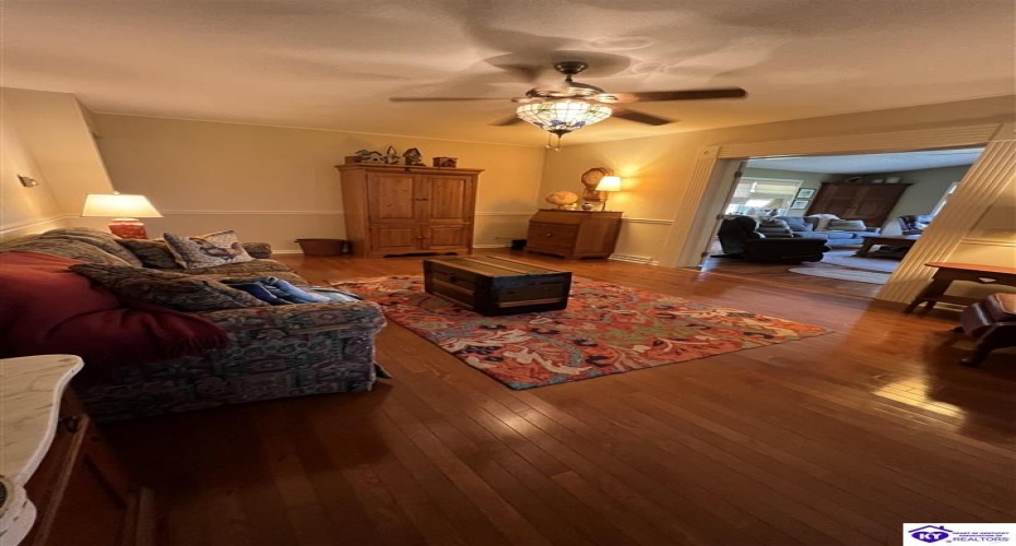 Roundtop Road, Elizabethtown, Kentucky 42701, ,2 BathroomsBathrooms,For Sale,Roundtop Road,HK24002601 Roundtop Road, Elizabethtown, Kentucky 42701, ,2 BathroomsBathrooms,For Sale,Roundtop Road,HK24002601