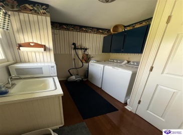 Roundtop Road, Elizabethtown, Kentucky 42701, ,2 BathroomsBathrooms,For Sale,Roundtop Road,HK24002601