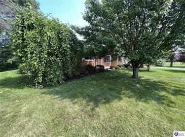 Roundtop Road, Elizabethtown, Kentucky 42701, ,2 BathroomsBathrooms,For Sale,Roundtop Road,HK24002601