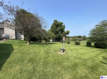 Roundtop Road, Elizabethtown, Kentucky 42701, ,2 BathroomsBathrooms,For Sale,Roundtop Road,HK24002601