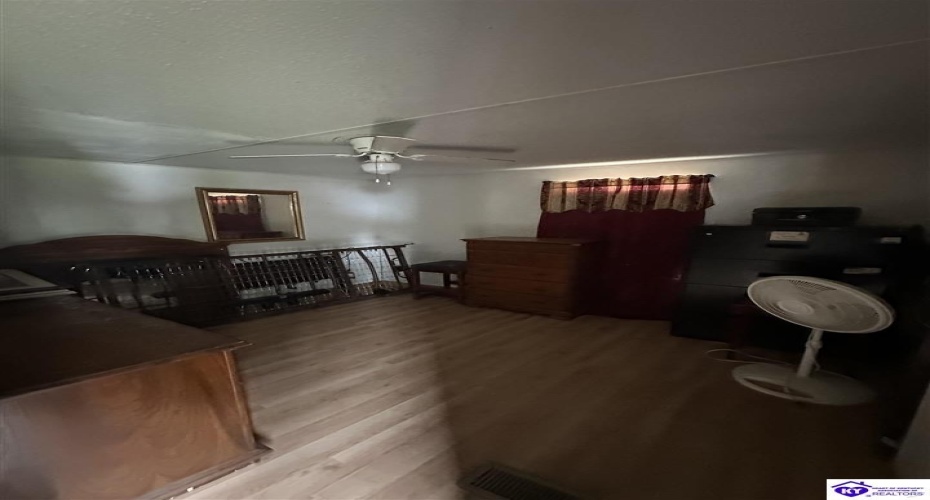 Thornhill Estate Lane, Irvington, Kentucky 40146, ,2 BathroomsBathrooms,For Sale,Thornhill Estate Lane,HK24002613