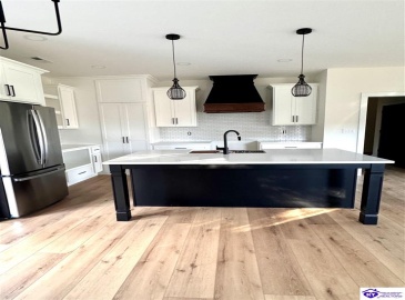 Abbeywood Road, Elizabethtown, Kentucky 42701, ,3 BathroomsBathrooms,For Sale,Abbeywood Road,HK24002647