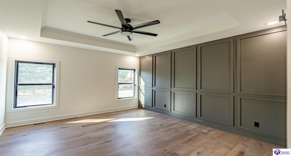 Reelfoot Drive, Elizabethtown, Kentucky 42701, ,4 BathroomsBathrooms,For Sale,Reelfoot Drive,HK24002653