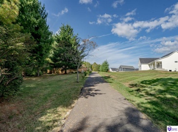 Reelfoot Drive, Elizabethtown, Kentucky 42701, ,4 BathroomsBathrooms,For Sale,Reelfoot Drive,HK24002653