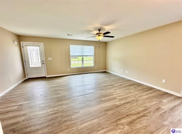 Vineland Place Drive, Vine Grove, Kentucky 40175, ,2 BathroomsBathrooms,For Sale,Vineland Place Drive,HK24002692 Vineland Place Drive, Vine Grove, Kentucky 40175, ,2 BathroomsBathrooms,For Sale,Vineland Place Drive,HK24002692