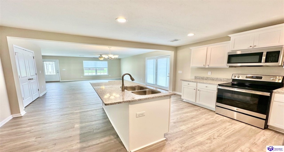 Vineland Place Drive, Vine Grove, Kentucky 40175, ,2 BathroomsBathrooms,For Sale,Vineland Place Drive,HK24002692 Vineland Place Drive, Vine Grove, Kentucky 40175, ,2 BathroomsBathrooms,For Sale,Vineland Place Drive,HK24002692