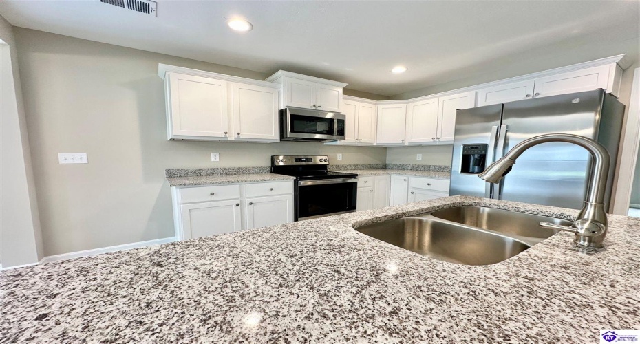 Vineland Place Drive, Vine Grove, Kentucky 40175, ,2 BathroomsBathrooms,For Sale,Vineland Place Drive,HK24002692 Vineland Place Drive, Vine Grove, Kentucky 40175, ,2 BathroomsBathrooms,For Sale,Vineland Place Drive,HK24002692