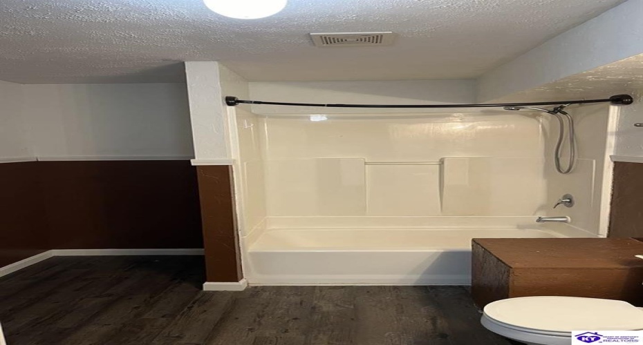 Darlene Circle, Radcliff, Kentucky 40160, ,3 BathroomsBathrooms,For Sale,Darlene Circle,HK24002700 Darlene Circle, Radcliff, Kentucky 40160, ,3 BathroomsBathrooms,For Sale,Darlene Circle,HK24002700