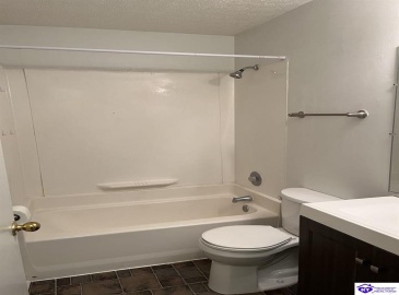 Darlene Circle, Radcliff, Kentucky 40160, ,3 BathroomsBathrooms,For Sale,Darlene Circle,HK24002700 Darlene Circle, Radcliff, Kentucky 40160, ,3 BathroomsBathrooms,For Sale,Darlene Circle,HK24002700