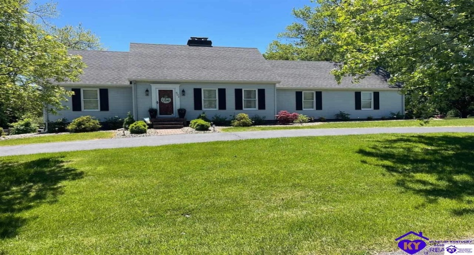 Hyde Park, Campbellsville, Kentucky 42718, ,4 BathroomsBathrooms,For Sale,Hyde Park,HK24002704 Hyde Park, Campbellsville, Kentucky 42718, ,4 BathroomsBathrooms,For Sale,Hyde Park,HK24002704