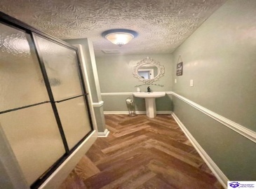 Hyde Park, Campbellsville, Kentucky 42718, ,4 BathroomsBathrooms,For Sale,Hyde Park,HK24002704 Hyde Park, Campbellsville, Kentucky 42718, ,4 BathroomsBathrooms,For Sale,Hyde Park,HK24002704