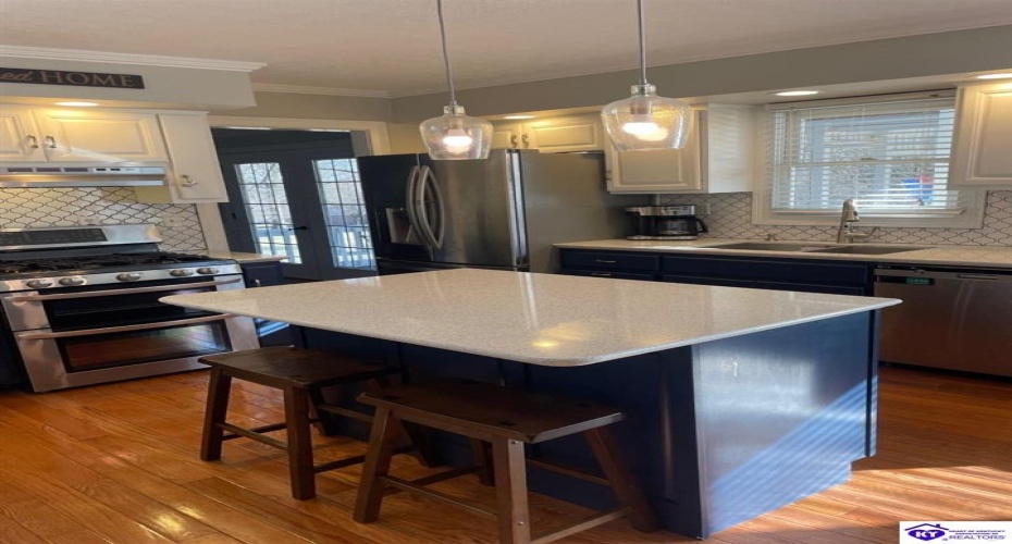 Hyde Park, Campbellsville, Kentucky 42718, ,4 BathroomsBathrooms,For Sale,Hyde Park,HK24002704 Hyde Park, Campbellsville, Kentucky 42718, ,4 BathroomsBathrooms,For Sale,Hyde Park,HK24002704