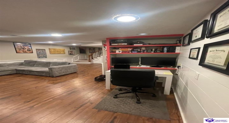 Hyde Park, Campbellsville, Kentucky 42718, ,4 BathroomsBathrooms,For Sale,Hyde Park,HK24002704 Hyde Park, Campbellsville, Kentucky 42718, ,4 BathroomsBathrooms,For Sale,Hyde Park,HK24002704