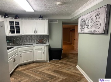 Hyde Park, Campbellsville, Kentucky 42718, ,4 BathroomsBathrooms,For Sale,Hyde Park,HK24002704 Hyde Park, Campbellsville, Kentucky 42718, ,4 BathroomsBathrooms,For Sale,Hyde Park,HK24002704