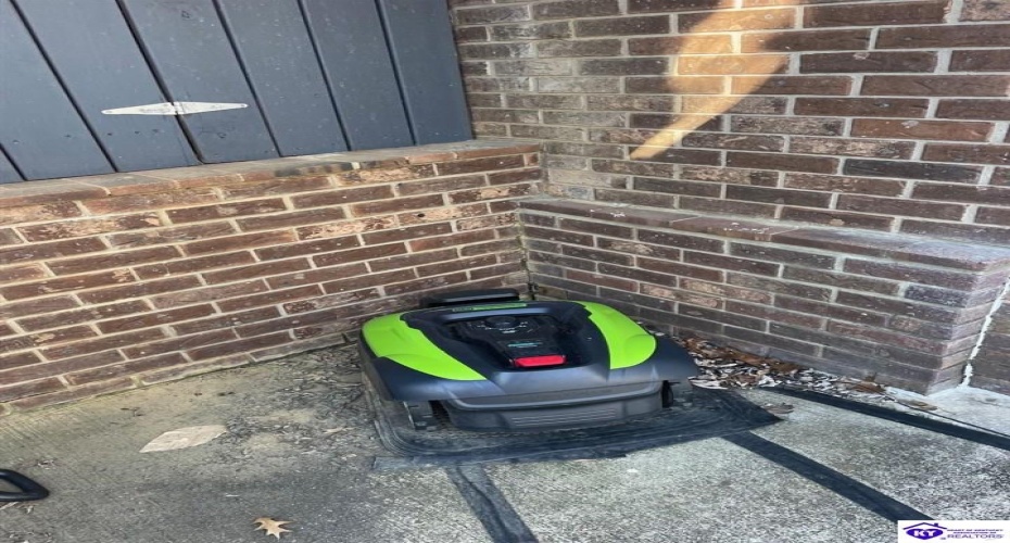 Hyde Park, Campbellsville, Kentucky 42718, ,4 BathroomsBathrooms,For Sale,Hyde Park,HK24002704 Hyde Park, Campbellsville, Kentucky 42718, ,4 BathroomsBathrooms,For Sale,Hyde Park,HK24002704