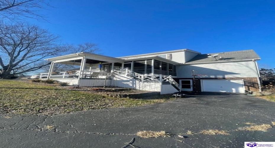 Hyde Park, Campbellsville, Kentucky 42718, ,4 BathroomsBathrooms,For Sale,Hyde Park,HK24002704 Hyde Park, Campbellsville, Kentucky 42718, ,4 BathroomsBathrooms,For Sale,Hyde Park,HK24002704