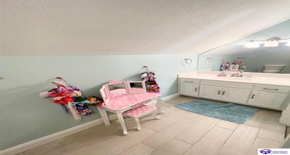 Hyde Park, Campbellsville, Kentucky 42718, ,4 BathroomsBathrooms,For Sale,Hyde Park,HK24002704 Hyde Park, Campbellsville, Kentucky 42718, ,4 BathroomsBathrooms,For Sale,Hyde Park,HK24002704