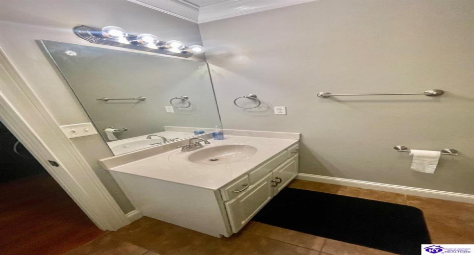 Hyde Park, Campbellsville, Kentucky 42718, ,4 BathroomsBathrooms,For Sale,Hyde Park,HK24002704 Hyde Park, Campbellsville, Kentucky 42718, ,4 BathroomsBathrooms,For Sale,Hyde Park,HK24002704