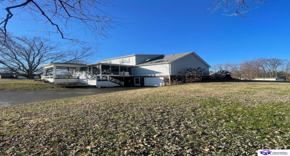 Hyde Park, Campbellsville, Kentucky 42718, ,4 BathroomsBathrooms,For Sale,Hyde Park,HK24002704 Hyde Park, Campbellsville, Kentucky 42718, ,4 BathroomsBathrooms,For Sale,Hyde Park,HK24002704