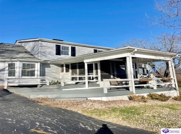 Hyde Park, Campbellsville, Kentucky 42718, ,4 BathroomsBathrooms,For Sale,Hyde Park,HK24002704 Hyde Park, Campbellsville, Kentucky 42718, ,4 BathroomsBathrooms,For Sale,Hyde Park,HK24002704