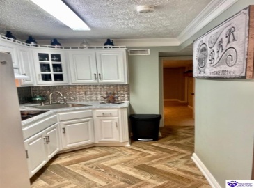 Hyde Park, Campbellsville, Kentucky 42718, ,4 BathroomsBathrooms,For Sale,Hyde Park,HK24002704 Hyde Park, Campbellsville, Kentucky 42718, ,4 BathroomsBathrooms,For Sale,Hyde Park,HK24002704