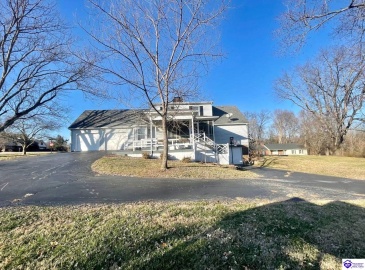 Hyde Park, Campbellsville, Kentucky 42718, ,4 BathroomsBathrooms,For Sale,Hyde Park,HK24002704 Hyde Park, Campbellsville, Kentucky 42718, ,4 BathroomsBathrooms,For Sale,Hyde Park,HK24002704