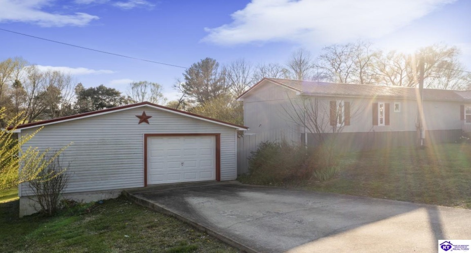 Richardson Road, Munfordville, Kentucky 42765, ,2 BathroomsBathrooms,For Sale,Richardson Road,HK24002708 Richardson Road, Munfordville, Kentucky 42765, ,2 BathroomsBathrooms,For Sale,Richardson Road,HK24002708