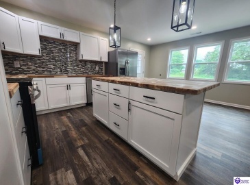 Liberty Road, Campbellsville, Kentucky 42718, ,2 BathroomsBathrooms,For Sale,Liberty Road,HK24002710 Liberty Road, Campbellsville, Kentucky 42718, ,2 BathroomsBathrooms,For Sale,Liberty Road,HK24002710