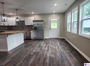 Liberty Road, Campbellsville, Kentucky 42718, ,2 BathroomsBathrooms,For Sale,Liberty Road,HK24002710 Liberty Road, Campbellsville, Kentucky 42718, ,2 BathroomsBathrooms,For Sale,Liberty Road,HK24002710