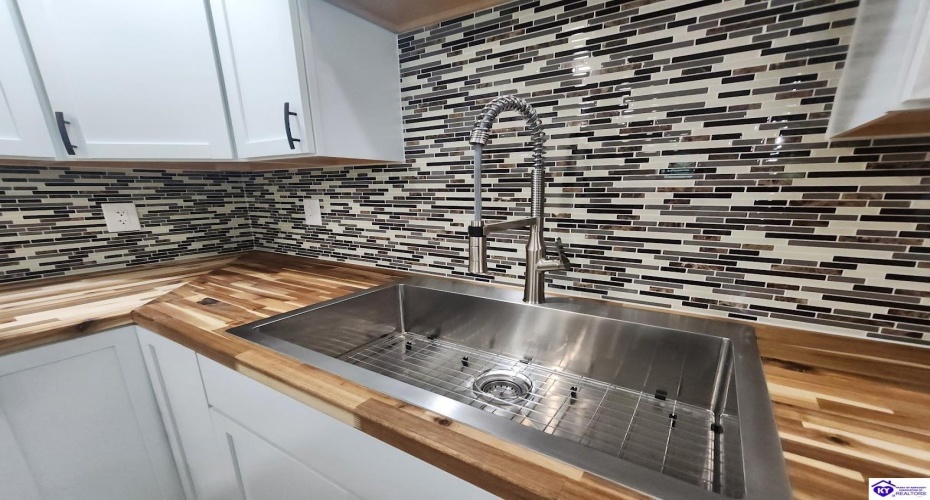 Liberty Road, Campbellsville, Kentucky 42718, ,2 BathroomsBathrooms,For Sale,Liberty Road,HK24002710 Liberty Road, Campbellsville, Kentucky 42718, ,2 BathroomsBathrooms,For Sale,Liberty Road,HK24002710