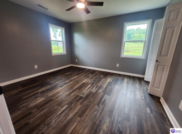 Liberty Road, Campbellsville, Kentucky 42718, ,2 BathroomsBathrooms,For Sale,Liberty Road,HK24002710 Liberty Road, Campbellsville, Kentucky 42718, ,2 BathroomsBathrooms,For Sale,Liberty Road,HK24002710