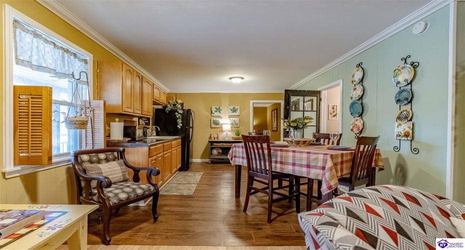 Dixie Avenue, Elizabethtown, Kentucky 42701, 1 Bedroom Bedrooms, ,For Sale,Dixie Avenue,HK24002739 Dixie Avenue, Elizabethtown, Kentucky 42701, 1 Bedroom Bedrooms, ,For Sale,Dixie Avenue,HK24002739