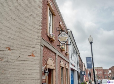 Dixie Avenue, Elizabethtown, Kentucky 42701, 1 Bedroom Bedrooms, ,For Sale,Dixie Avenue,HK24002739 Dixie Avenue, Elizabethtown, Kentucky 42701, 1 Bedroom Bedrooms, ,For Sale,Dixie Avenue,HK24002739