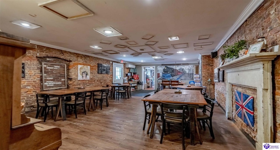 Dixie Avenue, Elizabethtown, Kentucky 42701, 1 Bedroom Bedrooms, ,For Sale,Dixie Avenue,HK24002739 Dixie Avenue, Elizabethtown, Kentucky 42701, 1 Bedroom Bedrooms, ,For Sale,Dixie Avenue,HK24002739