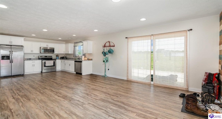 St John Road, Rineyville, Kentucky 40162, ,2 BathroomsBathrooms,For Sale,St John Road,HK24002744 St John Road, Rineyville, Kentucky 40162, ,2 BathroomsBathrooms,For Sale,St John Road,HK24002744