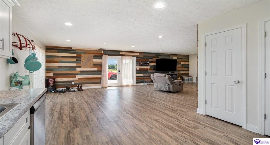 St John Road, Rineyville, Kentucky 40162, ,2 BathroomsBathrooms,For Sale,St John Road,HK24002744 St John Road, Rineyville, Kentucky 40162, ,2 BathroomsBathrooms,For Sale,St John Road,HK24002744