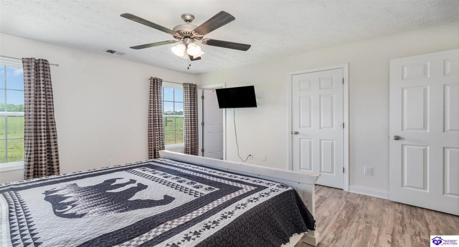 St John Road, Rineyville, Kentucky 40162, ,2 BathroomsBathrooms,For Sale,St John Road,HK24002744 St John Road, Rineyville, Kentucky 40162, ,2 BathroomsBathrooms,For Sale,St John Road,HK24002744