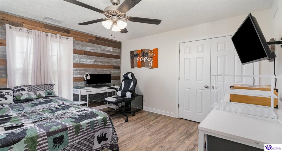 St John Road, Rineyville, Kentucky 40162, ,2 BathroomsBathrooms,For Sale,St John Road,HK24002744 St John Road, Rineyville, Kentucky 40162, ,2 BathroomsBathrooms,For Sale,St John Road,HK24002744