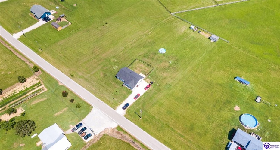 St John Road, Rineyville, Kentucky 40162, ,2 BathroomsBathrooms,For Sale,St John Road,HK24002744 St John Road, Rineyville, Kentucky 40162, ,2 BathroomsBathrooms,For Sale,St John Road,HK24002744