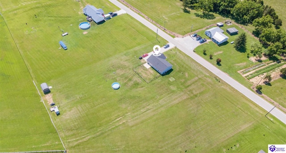 St John Road, Rineyville, Kentucky 40162, ,2 BathroomsBathrooms,For Sale,St John Road,HK24002744 St John Road, Rineyville, Kentucky 40162, ,2 BathroomsBathrooms,For Sale,St John Road,HK24002744