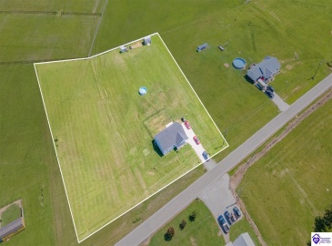 St John Road, Rineyville, Kentucky 40162, ,2 BathroomsBathrooms,For Sale,St John Road,HK24002744 St John Road, Rineyville, Kentucky 40162, ,2 BathroomsBathrooms,For Sale,St John Road,HK24002744