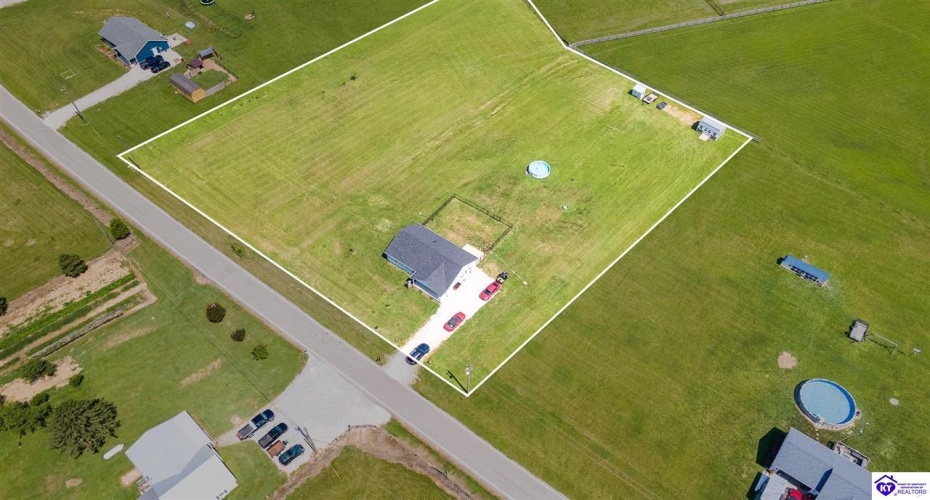 St John Road, Rineyville, Kentucky 40162, ,2 BathroomsBathrooms,For Sale,St John Road,HK24002744 St John Road, Rineyville, Kentucky 40162, ,2 BathroomsBathrooms,For Sale,St John Road,HK24002744